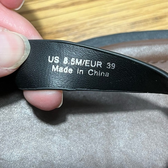 Vince Samuela Ankle Strap Black and Brown Leather Sandals Size 8.5 - Picture 5 of 6